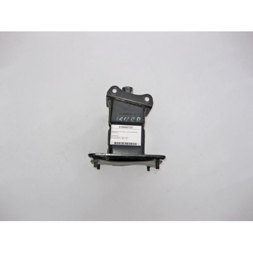 Mercedes-Benz A1646401231 Правый кронштейн заднего усилителя бампера ML W164 GL X164