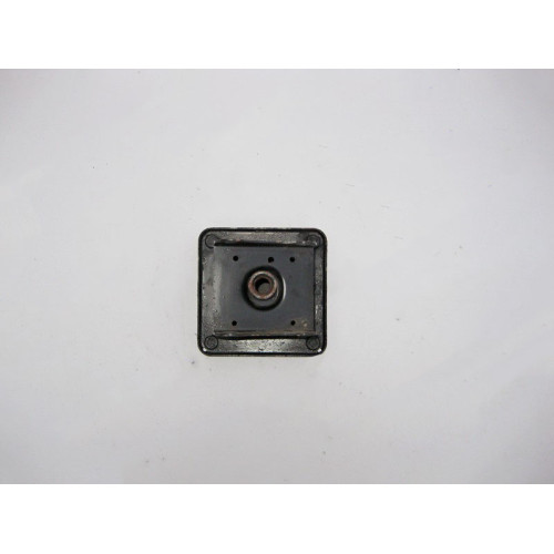 Mercedes-Benz A1646401231 Правый кронштейн заднего усилителя бампера ML W164 GL X164
