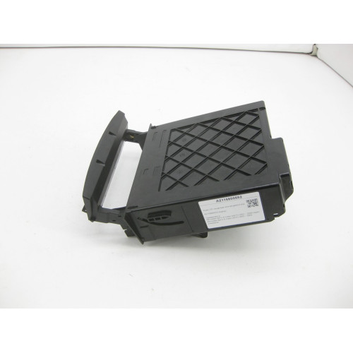 Mercedes-Benz A2116800552 Ящик CD ченджера или вещевого отделения E-class W211 E-class S211