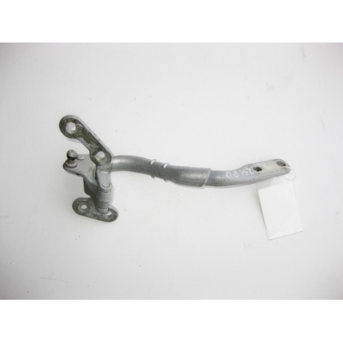 Mercedes-Benz A2517400100 Петля крышки багажника правая R-Class W251