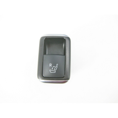 Mercedes-Benz A1668201310 Кнопка откидного правого сидения GL/GLS X166