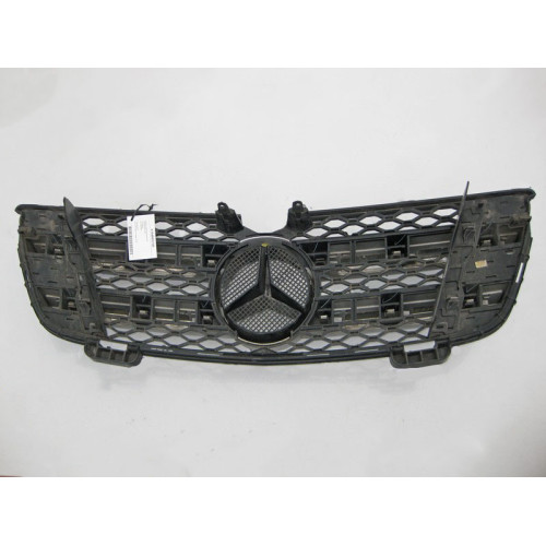 Mercedes-Benz A1648800185 9776 Решётка радиатора GL X164 до рестайл