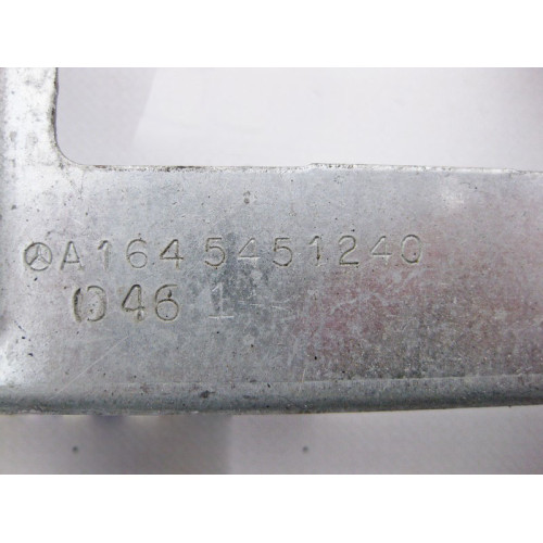 Mercedes-Benz A1645451240 Кронштейн заднего блока SAM ML W164