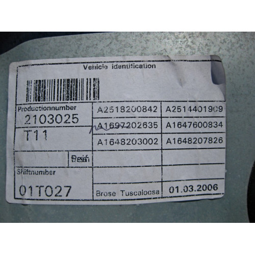 Mercedes-Benz A1647201679 Стеклоподъемник передней правой двери ML W164 GL X164