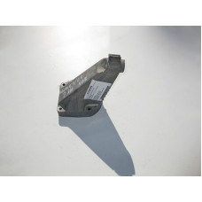 A1112231604 Кронштейн опоры двигателя левый M111 R4 2.0 2.3 kompressor C-Class W203
