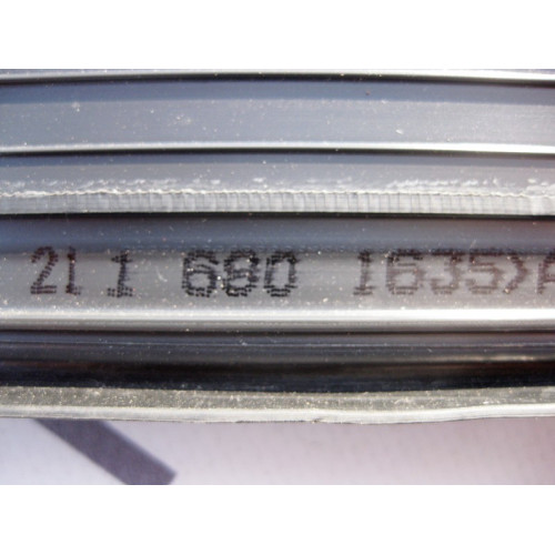 Mercedes-Benz A2116805835 Хром накладка проёма задней правой двери E-Class W211