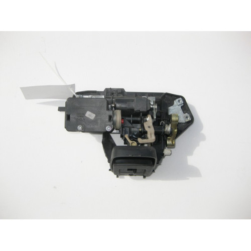 Mercedes-Benz A2117400293 Ручка открытия крышки багажника E-Class S211