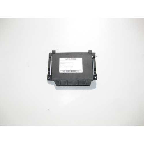 Mercedes-Benz A2195450332 CLS C219 parking sensors control unit