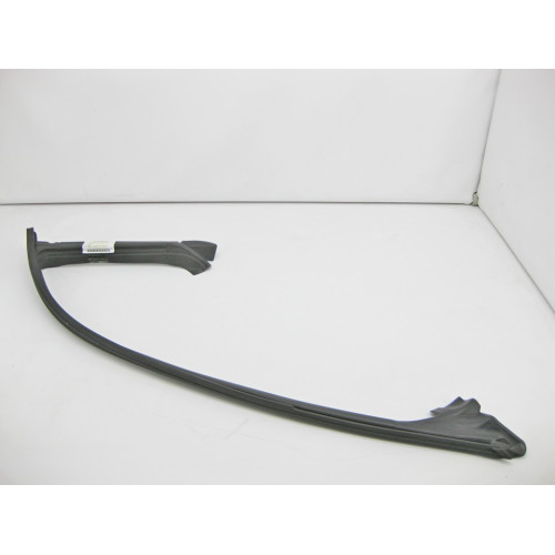 Mercedes-Benz A2197200154 Уплотнительная резинка сверху передней левой двери CLS C219