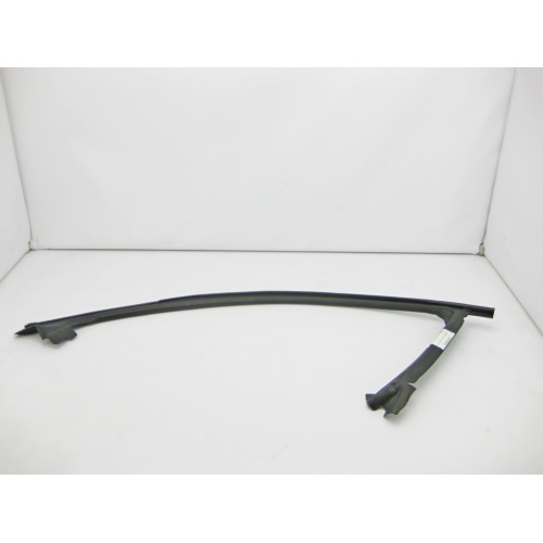 Mercedes-Benz A2197200154 Уплотнительная резинка сверху передней левой двери CLS C219