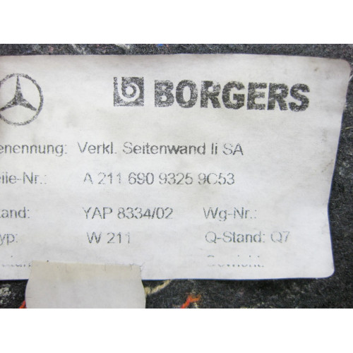 Mercedes-Benz A2116909325 9C53 Обшивка багажника левая антрацит E-Class W211