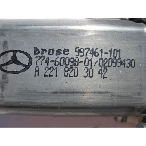 Mercedes-Benz A2218203042 Моторчик заднего правого стеклоподъемника S-Class W221