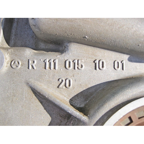 Mercedes-Benz R1110151001 A1110101217 Передняя крышка картера ГРМ