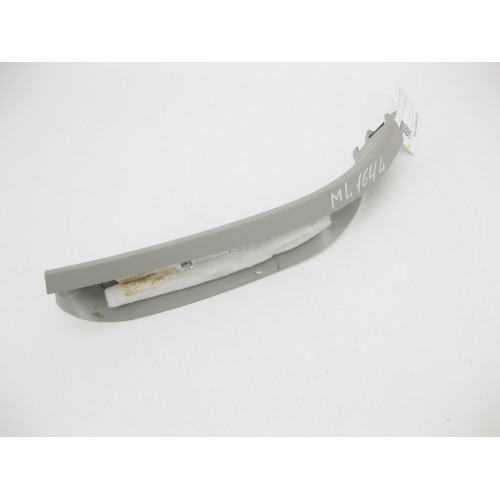 Mercedes-Benz A1647402370 7E94 Обшивка крышки багажника верхняя левая серая ML W164