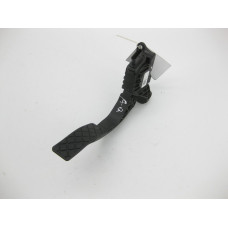 8W1723523A Gas pedal