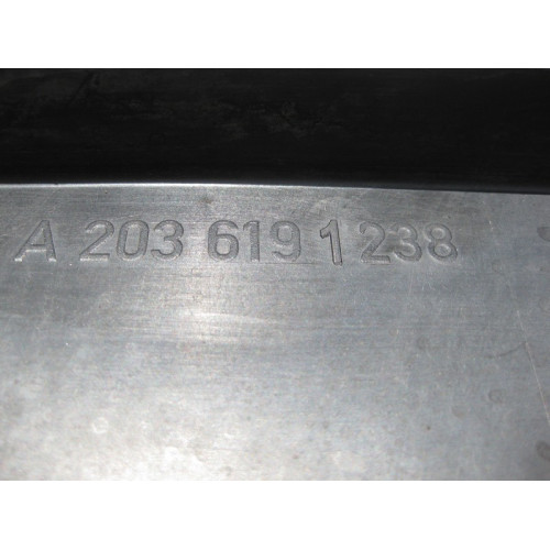 Mercedes-Benz A2036191238 Защита днища боковая правая C-Class W203 CLK C209