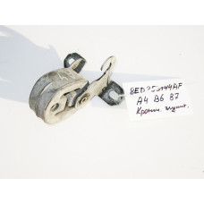 8E0253144AF Крепление глушителя audi А4 В6 В7