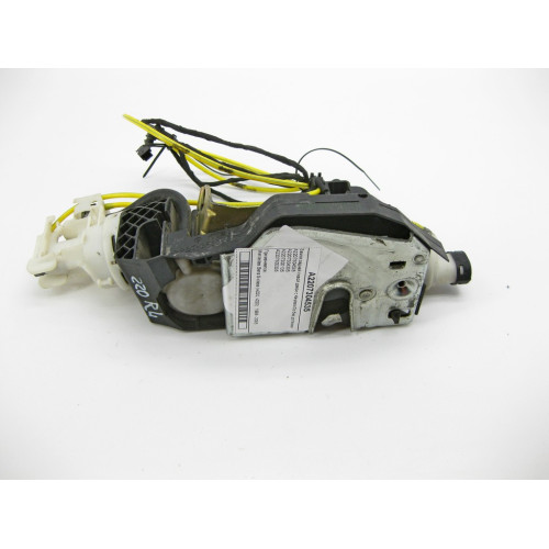Mercedes-Benz A2207304535 Замок задней левой двери с Keyless-Go S-Class W220