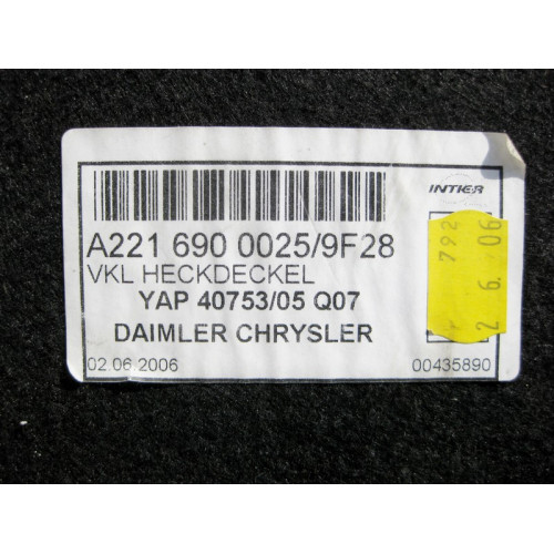 Mercedes-Benz A2216900025 9F28 Обшивка крышки багажника S-Class W221