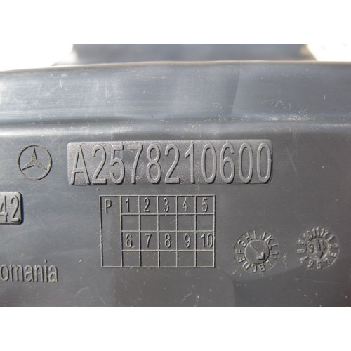 Mercedes-Benz A2578210600 Кабельный канал под подлокотником E-Class W213