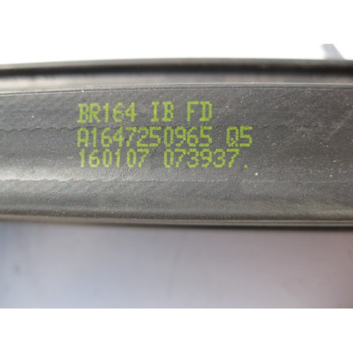 Mercedes-Benz A1647250965 Уплотнительная планка стекла передней двери ML W164 GL X164