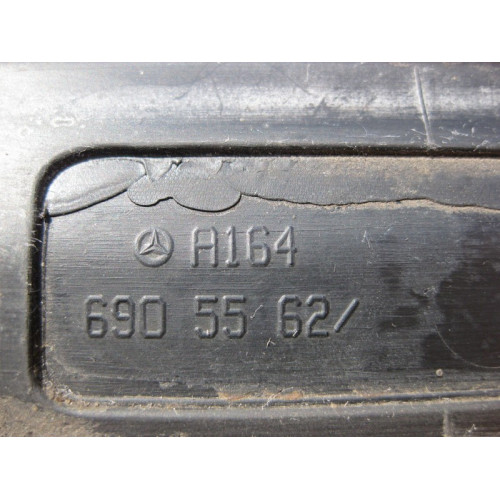 Mercedes-Benz A1646905562 Уплотнительная нижняя резинка задней левой двери GL X164