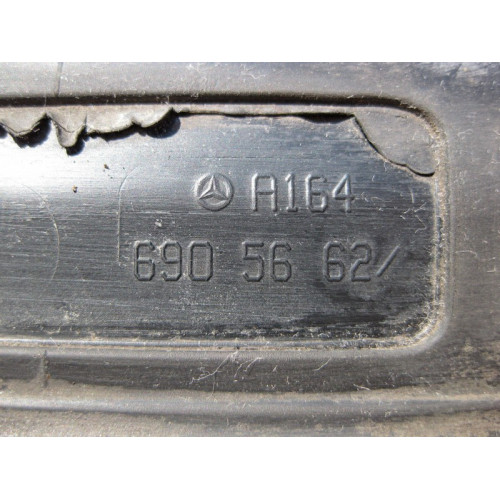 Mercedes-Benz A1646905662 Уплотнительная нижняя резинка задней правой двери GL X164