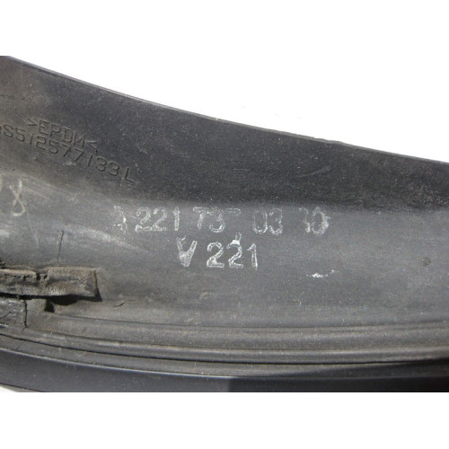 Mercedes-Benz A2217370330 Уплотнительная резинка задней левой двери сверху S-Class W221 long