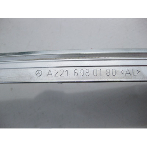 Mercedes-Benz A2216980180 Хром молдинг сверху передней левой двери S-Class W221