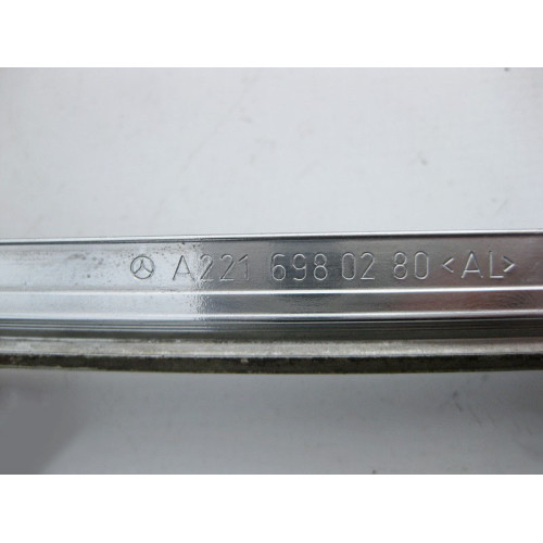 Mercedes-Benz A2216980280 Хром молдинг сверху передней правой двери S-Class W221