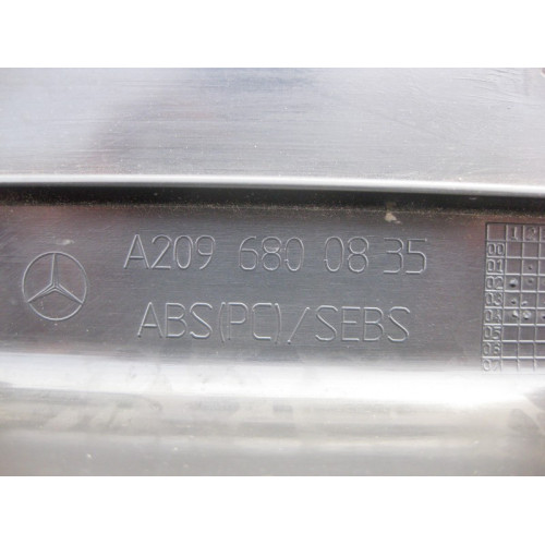 Mercedes-Benz A2096800835 9B51 Накладка порога внутренняя правая, цвет антрацит CLK C209