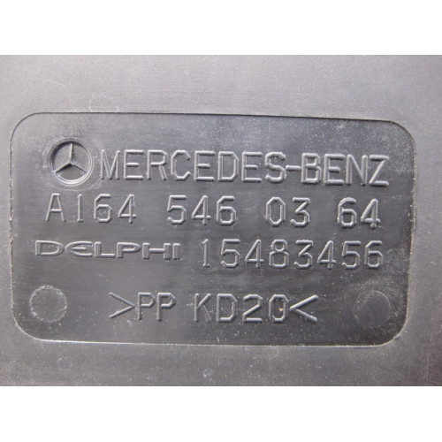 Mercedes-Benz A1645460561 Кабельный канал средний ML W164 GL X164