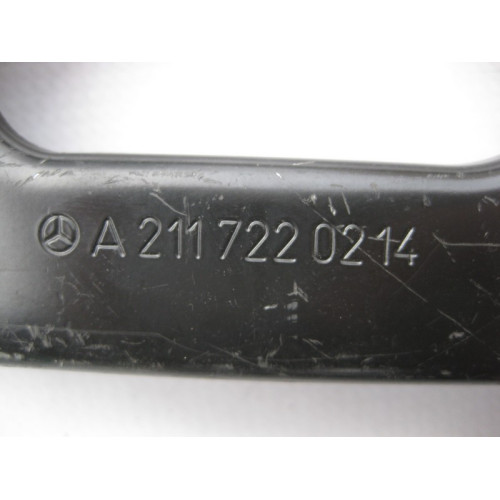 Mercedes-Benz A2117220214 Кронштейн дверной карты передней правой двери E-Class W211