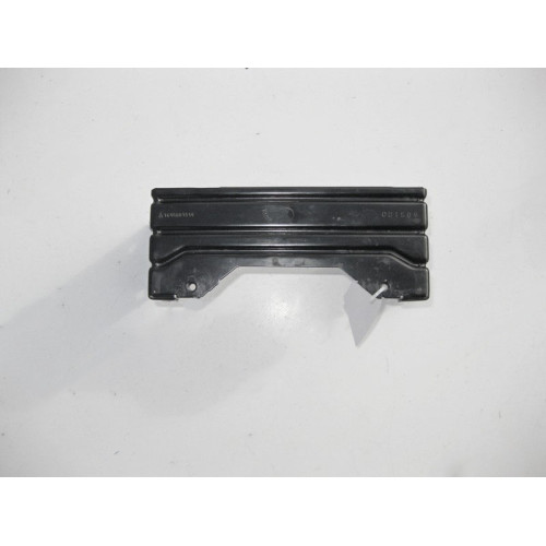 Mercedes-Benz A1646801514 Кронштейн центральной консоли передний ML W164 GL X164