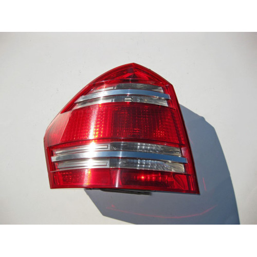 Mercedes-Benz A1648200564 Фонарь задний левый GL X164 клееный отражатель