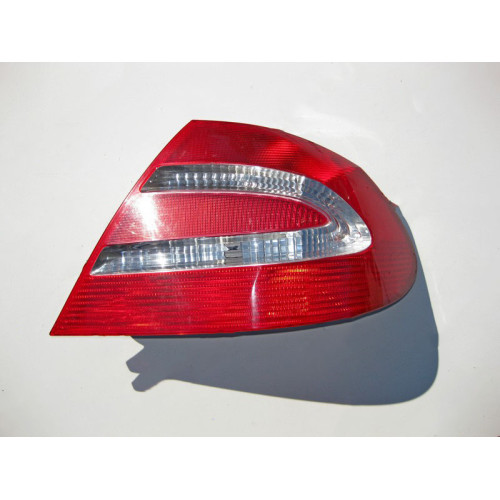 Mercedes-Benz A2098200264 Фонарь задний правый CLK W209 до рестайл