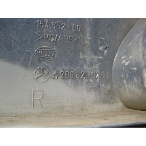Mercedes-Benz A2098200264 Фонарь задний правый CLK W209 до рестайл