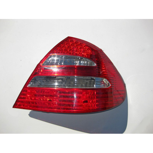 Mercedes-Benz A2118200664 Фонарь задний правый avantgarde E-Class W211 до рестайл