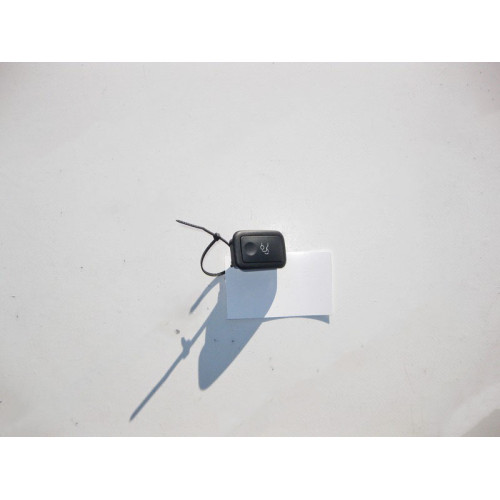 Mercedes-Benz A2048707051 9107 Кнопка открытия багажника на водительской двери C-Class W204