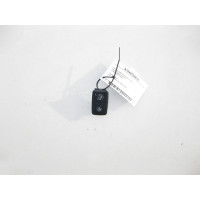 A1648706810 Кнопка управления левой спинкой третьего ряда сидений GL X164