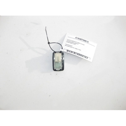 Mercedes-Benz A1648706810 Кнопка управления левой спинкой третьего ряда сидений GL X164