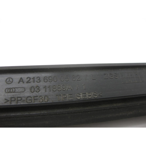 Mercedes-Benz A2136900562 Уплотнительная резинка внизу задней левой двери E-class W213