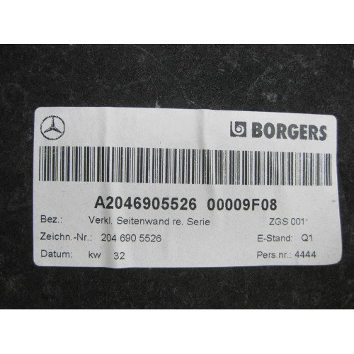 Mercedes-Benz A2046905526 9F08 Обшивка багажника правая черная C-Class W204