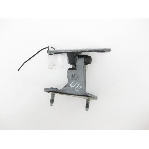 Mercedes-Benz A1667200237 Петля передней правой двери верхняя ML/GLE W166 GL/GLS X166
