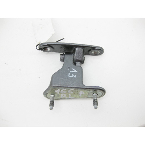 Mercedes-Benz A1667300137 Петля задней левой двери верхняя ML/GLE W166 GL/GLS X166