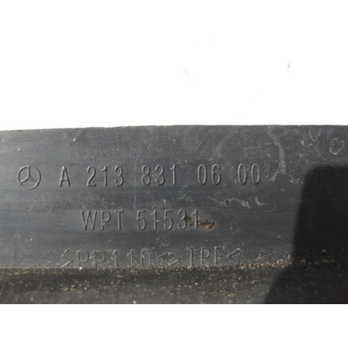 Mercedes-Benz A2138310600 Верхнее уплотнение трубок над передней правой аркой E-Class W213
