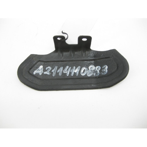 Mercedes-Benz A2114110883 Защитная панель на переднем правом поворотном кулаке E-Class W211 4matic