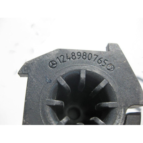 Mercedes-Benz A1248980765 Пластиковый болт крепления запасного колеса