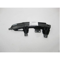 A1648102014 Кронштейн обшивки над задней правой кузовной форточкой GL X164