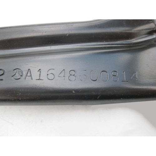 Mercedes-Benz A1648600814 Кронштейн карты багажника передний правый GL X164